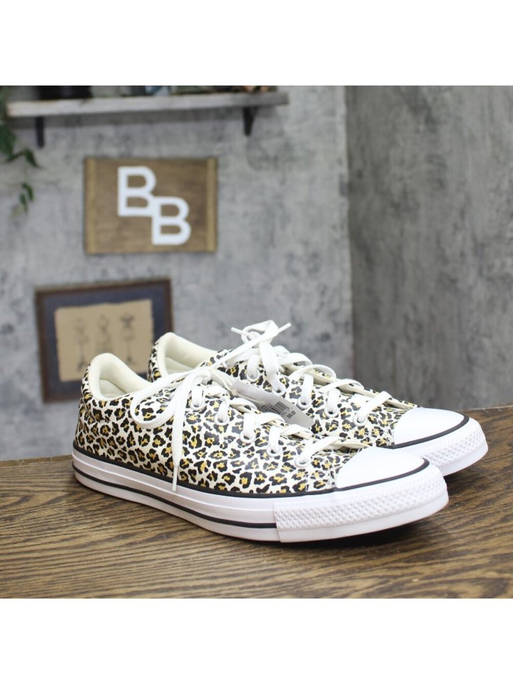 NEW Converse Low Top Lace Sneakers Cheetah Brown Multi Womens 12 / Mens 10